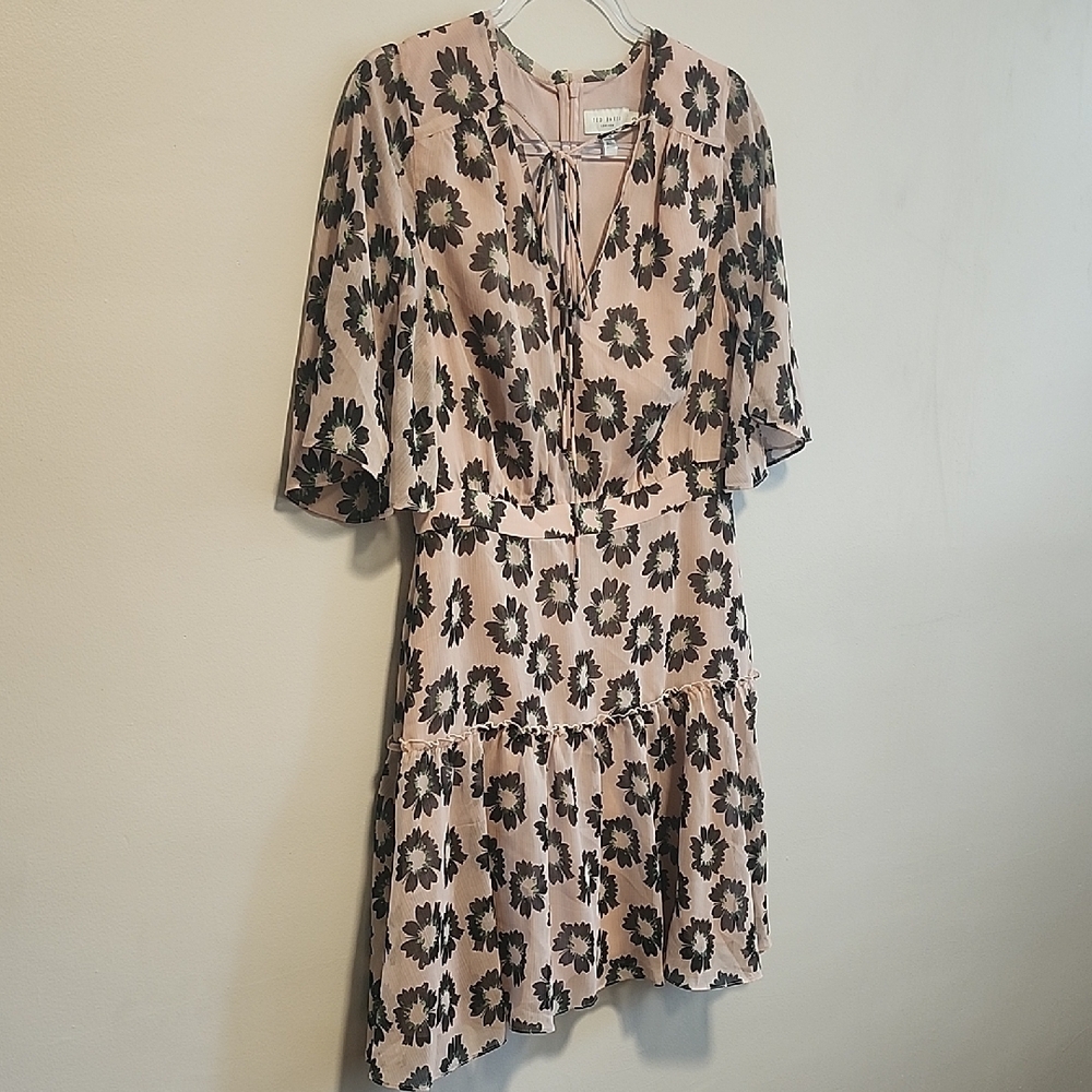 Ted Baker Pink Black V-Neck Floral Boho Mini Dress Spring Ruffle Hem Designer 3 - Picture 5 of 11